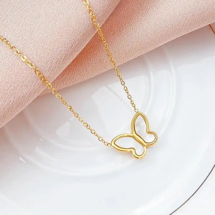 COLLIER PENDENTIF PAPILLON EN COQUILLAGE - MARYANA BIJOUX