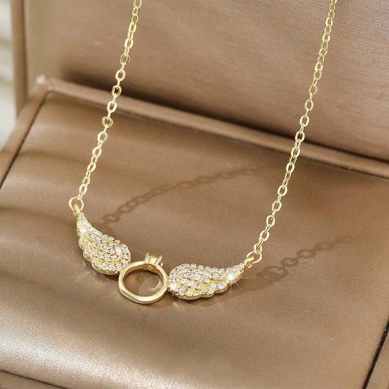 COLLIER DES AILES ROYALES