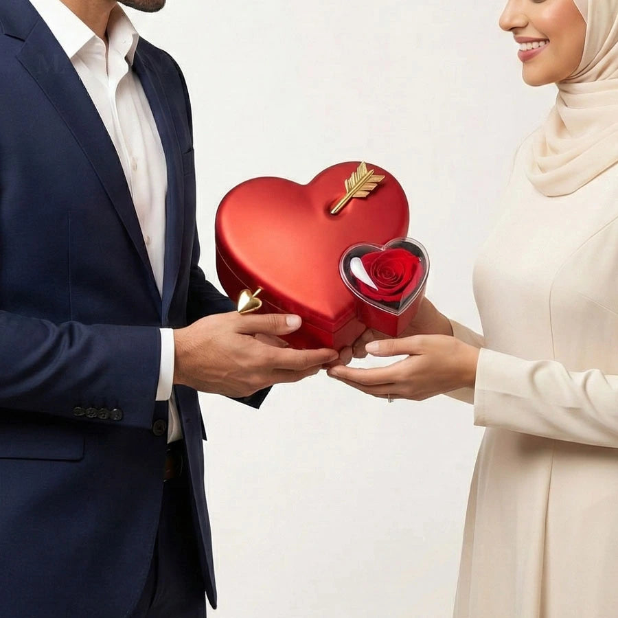 BOÎTE FLÈCHE D’AMOUR AVEC COLLIER CŒUR ET ÉPÉE (2 PIÈCES)