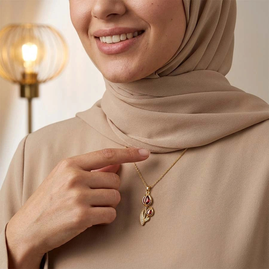 BOITE AMOUR INTEMPOREL AVEC COLLIER TULIPE ÉTERNELLE