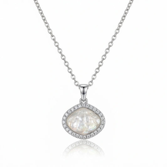 COLLIER OPALE SYNTHÉTIQUE BLANCHE