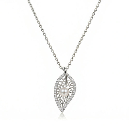 COLLIER DE FEUILLES COUPPÉES