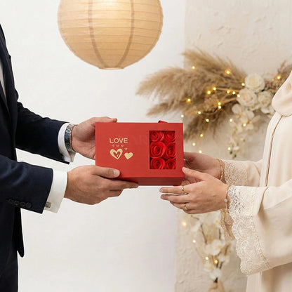 BOÎTE TRÉSOR D’AMOUR ROUGE AVEC COLLIER ÉCLAT ÉTERNEL