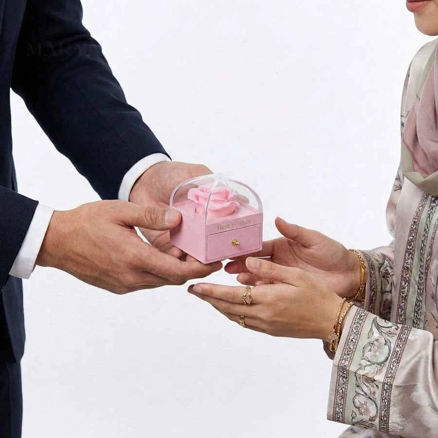 BOITE AMOUR ÉTERNEL ROSE AVEC COLLIER CŒUR PRÉCIEUX ROSE